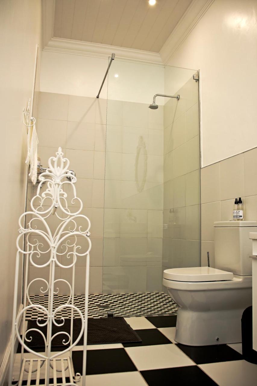 French Karoo Guesthouse Б’юфорт-Вест Екстер'єр фото