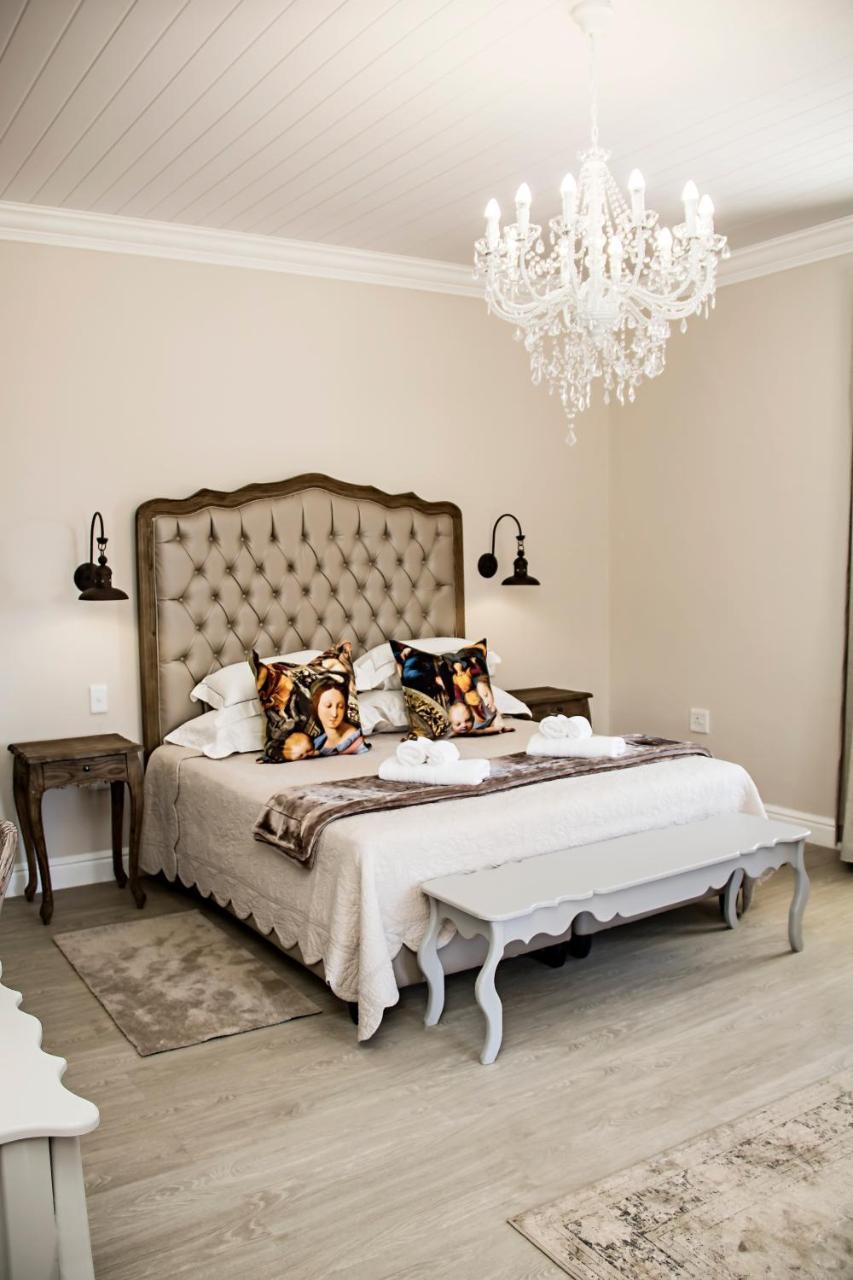 French Karoo Guesthouse Б’юфорт-Вест Екстер'єр фото